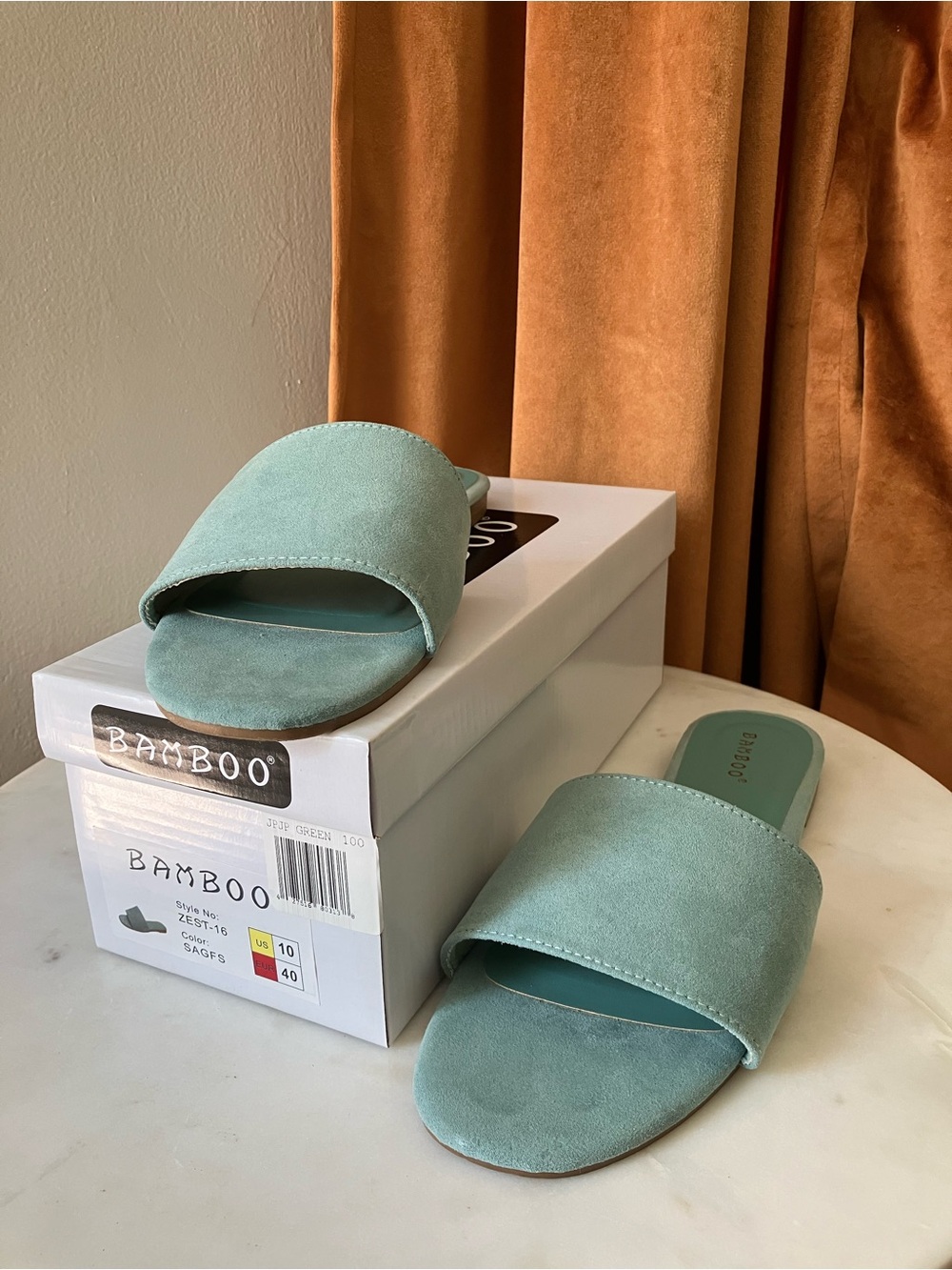BAMBOO Zest Flat Slide Sandal with Box**